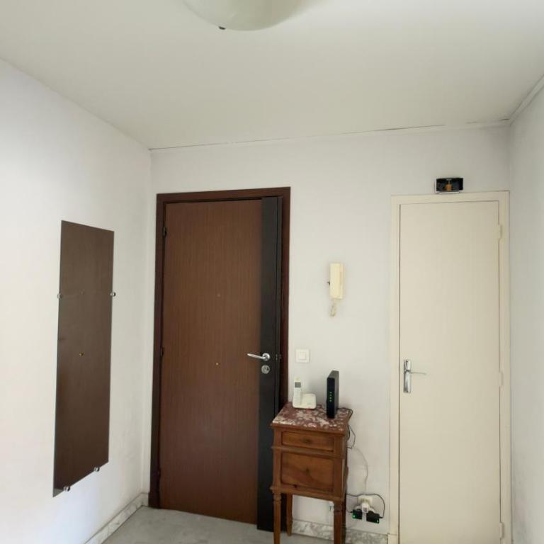 Charmant 4 Pièces au Cœur de Nice - Appartement 3 Chambres - 24