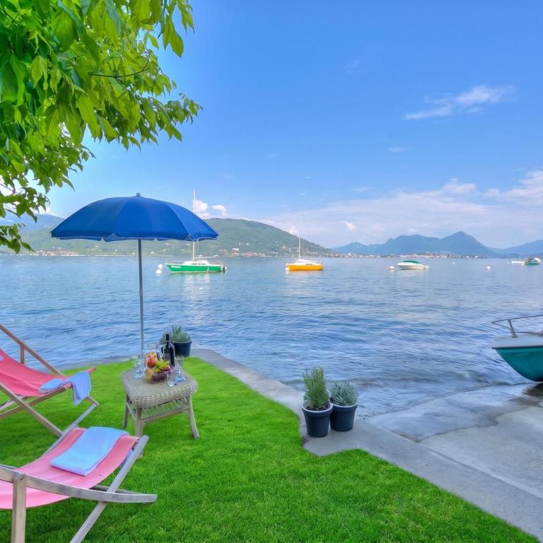 Red House: Beachfront Terrace & Private Beach - Happy Rentals - Appartamento - Piano Terra - 2