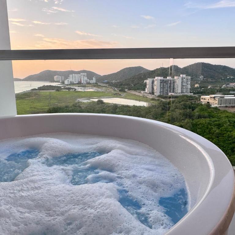 Suite con Jacuzzi y vista al mar piso 14 - Apartamento de 1 dormitorio - 30