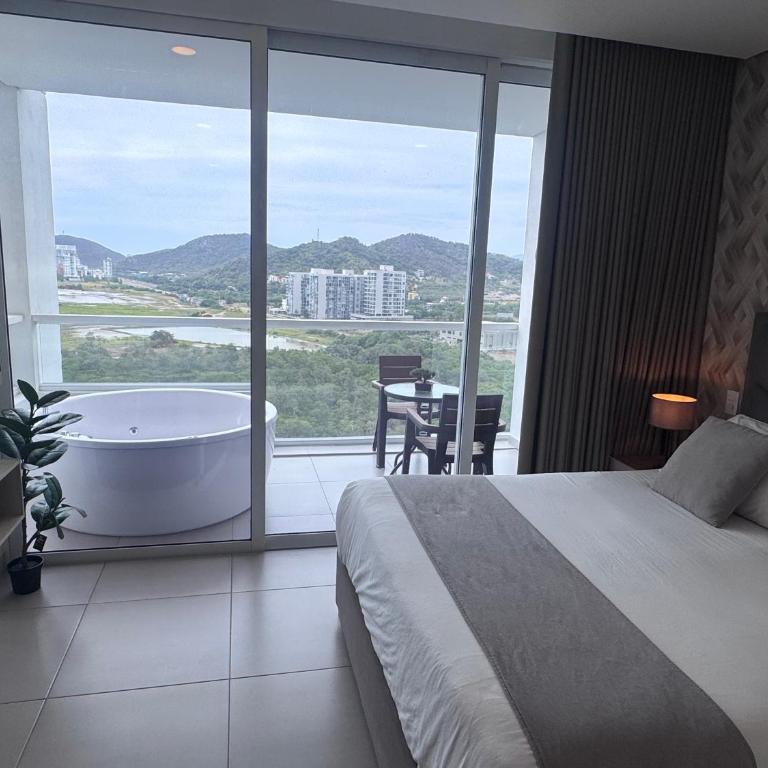 Suite con Lujoso Jacuzzi, Piso 14 y vista al mar - Apartamento de 1 dormitorio - 23