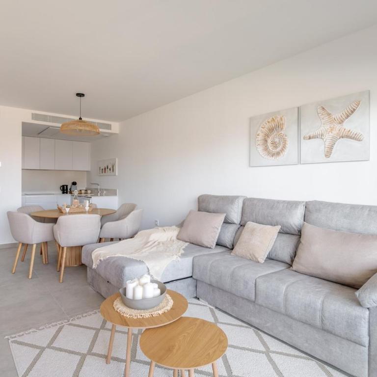 Private Jacuzzi, Garage, Sea View, AC - Two-Bedroom Apartment - 6