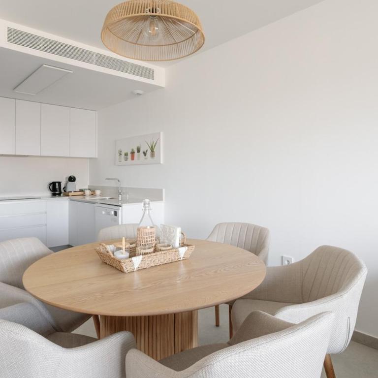 Private Jacuzzi, Garage, Sea View, AC - Two-Bedroom Apartment - 23
