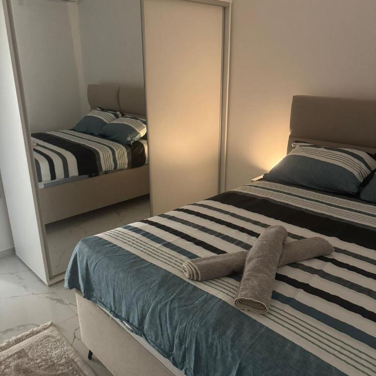 Lux Villa Azur - Three-Bedroom Villa - 10