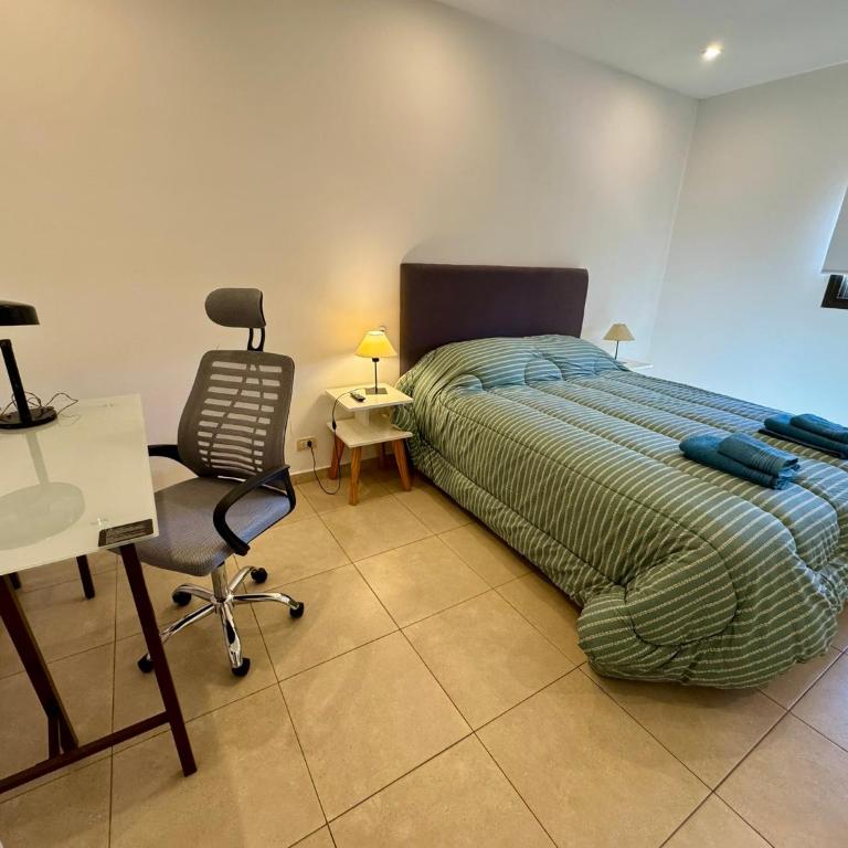 Hermoso departamento entero 2 Dormitorios B Urca - Two-Bedroom Apartment - 1