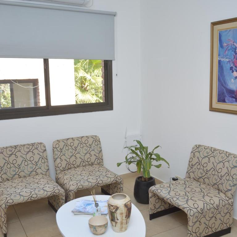 Hermoso departamento entero 2 Dormitorios B Urca - Two-Bedroom Apartment - 10