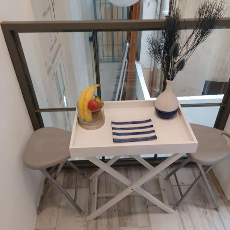 Grand Rivadavia 3-BR Ensuite High Ceiling Home - Three-Bedroom Apartment - 21