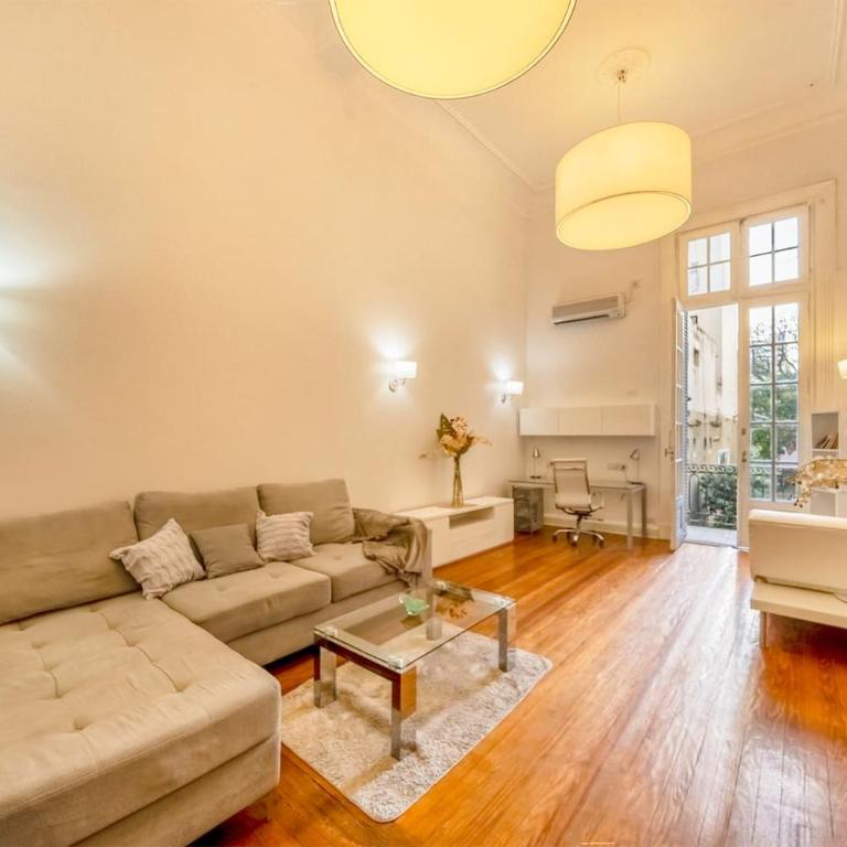 Grand Rivadavia 3-BR Ensuite High Ceiling Home - Three-Bedroom Apartment - 77