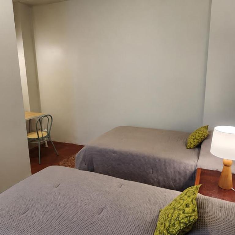 Flying Dog Hostel Iquitos - Twin Room with Private Bathroom - 8