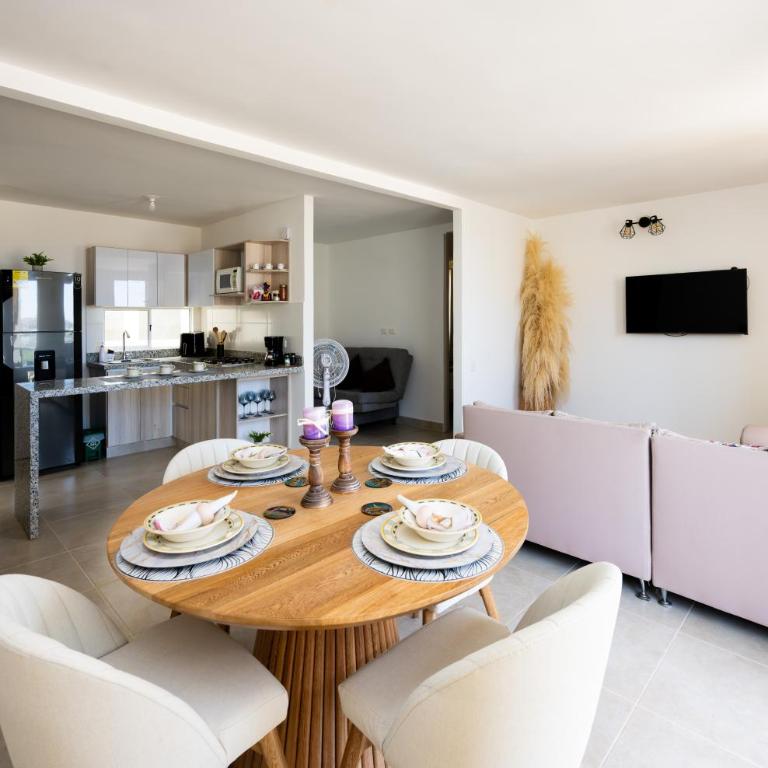 BeachEscape Cartagena Apartment in Serena del Mar Near Beach - Two-Bedroom Apartment - 8