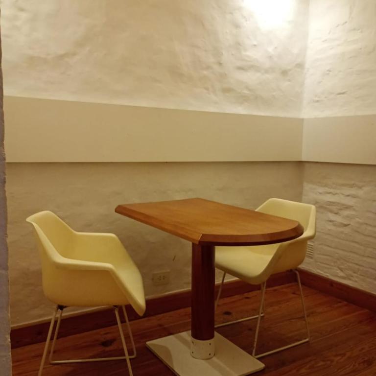 Apartamentos Catalinas - Estudio con balcón - 3