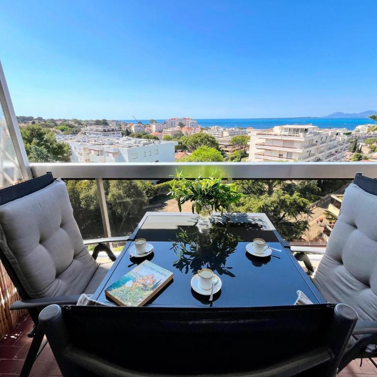 Panoramic Sea View with pool 4ppl - Juan les Pins - Apartment mit 2 Schlafzimmern - 1