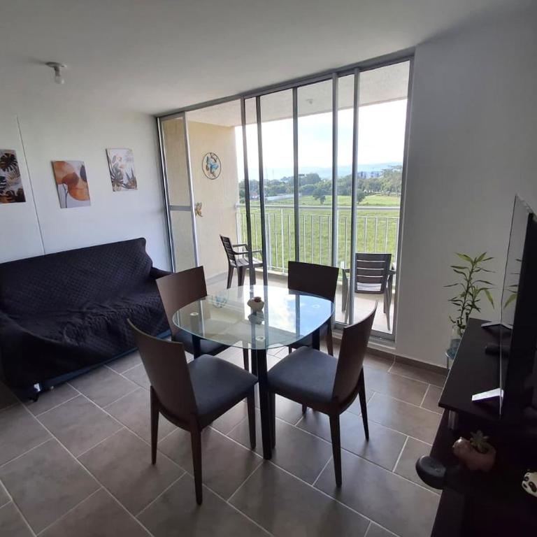 Apartamento cerca a Piscilago, Club House Ricaurte - Apartamento de 2 dormitorios con vistas a la montaña - 19