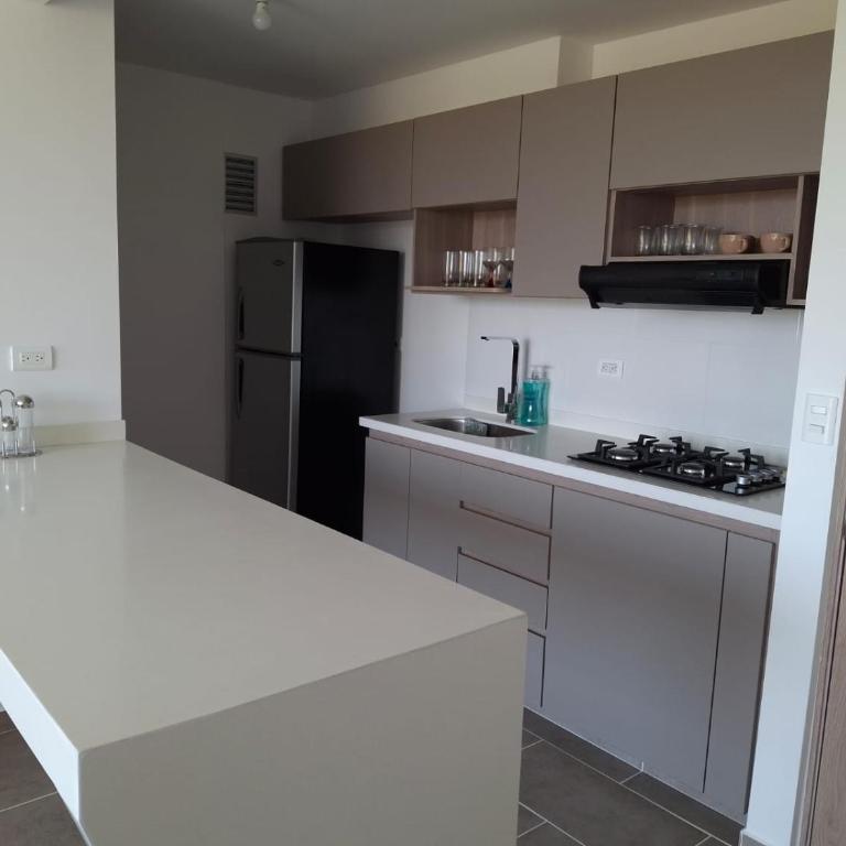 Apartamento cerca a Piscilago, Club House Ricaurte - Apartamento de 2 dormitorios con vistas a la montaña - 15