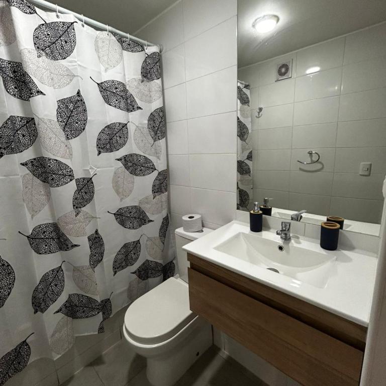 Cómodo Depto 2D 2B Cerca Aeropuerto y Mall - Apartamento de 2 dormitorios - 11