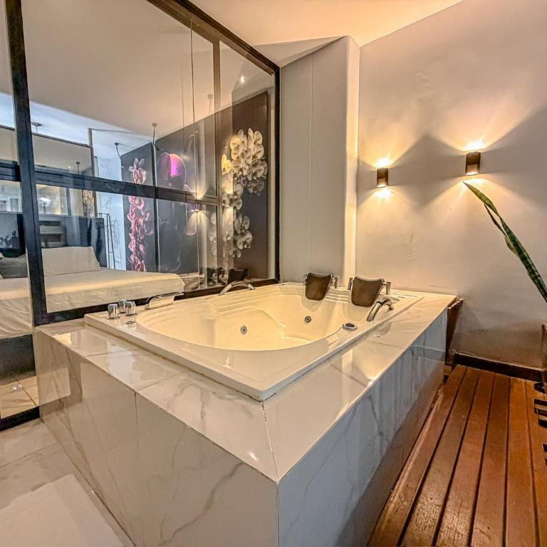 lleras party - Suite Deluxe con bañera de hidromasaje - 1