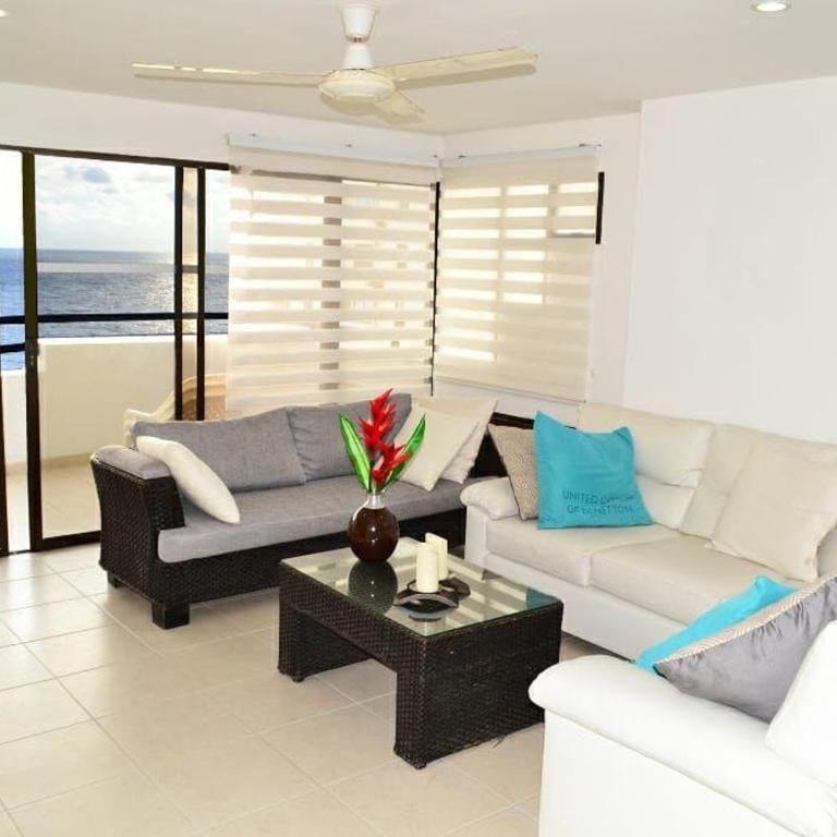 Luxury frente al mar laguito Cartagena edificio marina del rey - Three-Bedroom Apartment - 11