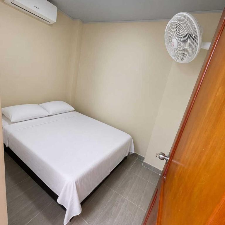 Refugio Marinero - Three-Bedroom Apartment - 9