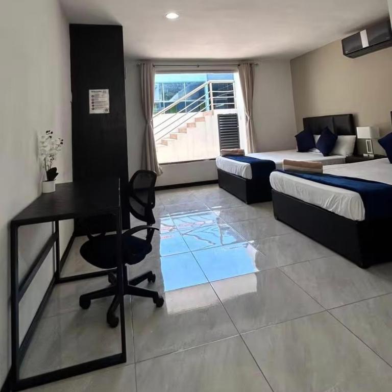 Casa Balam Gladiolas - Studio with Pool View - 4