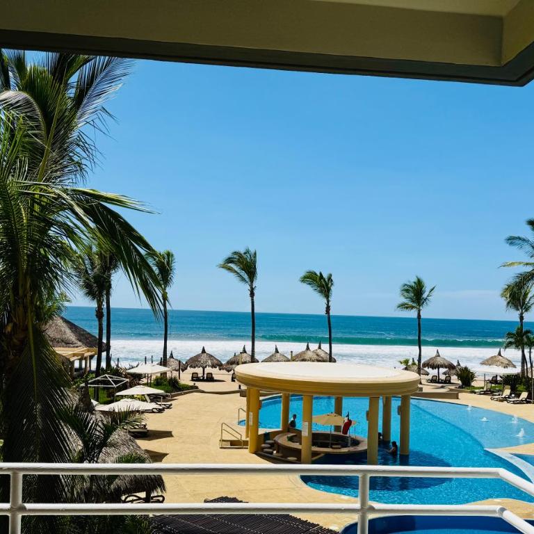 Departamento a pie de playa, vista al Mar, Cerritos, Mazatlan - Two-Bedroom Apartment - 2