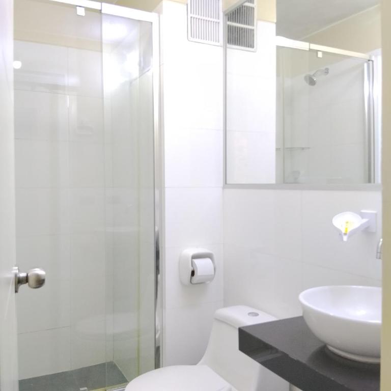 Lima Lince Apartament - Room - Share Kitchen - Wifi - Triple Room with City View - 5