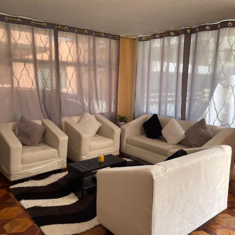 Entire apartment in Quito, departamento en Conocoto valle de los chilllos - Two-Bedroom Apartment - 1