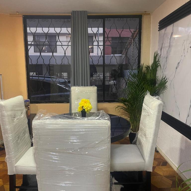 Entire apartment in Quito, departamento en Conocoto valle de los chilllos - Two-Bedroom Apartment - 3