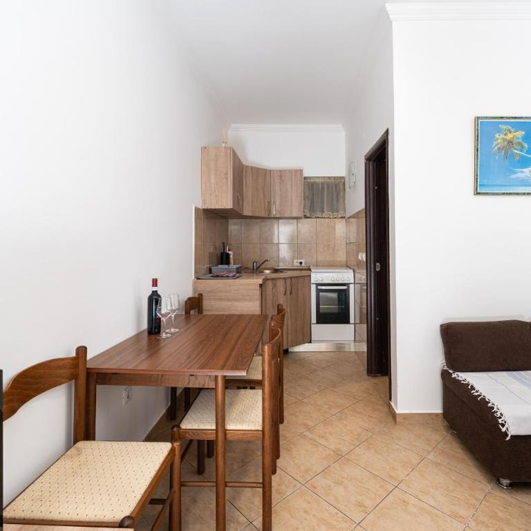Relax Apartments - One-Bedroom Apartment - 1