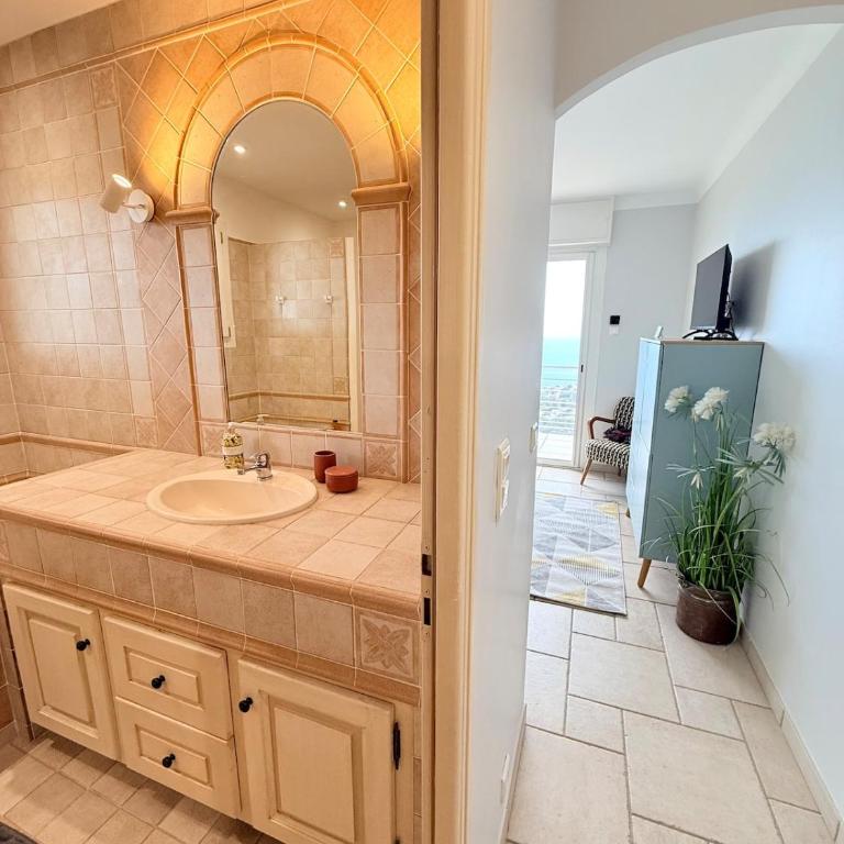 Villa Nérée - Exceptional Sea View - Les Issambres - Villa - 6