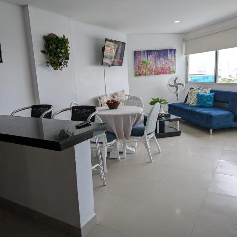 Balcones Del Caribe En El Laguito Torres Del Lago - Superior Apartment with Balcony - 5