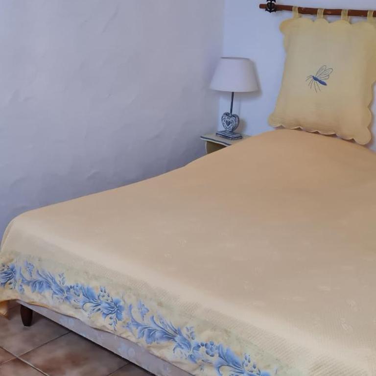 Petite maison de vacances au calme au cœur de la Camargue - One-Bedroom House - 4