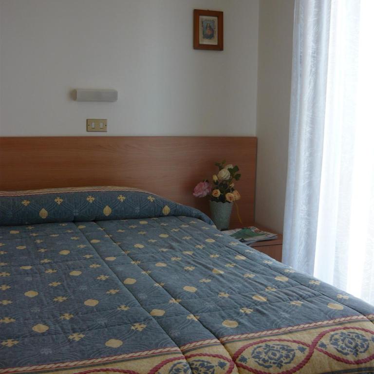 Hotel Acquazzurra - Camera Matrimoniale/Doppia con Letti Singoli - 11