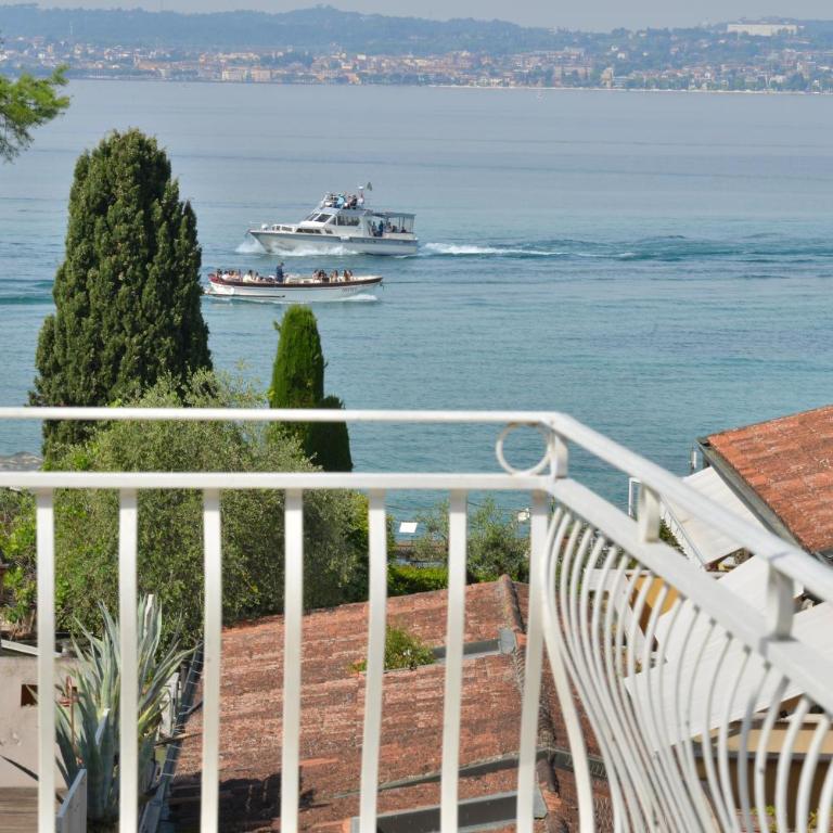 Hotel Luna - Superior Double or Twin Room with Solarium and Lake View - 2