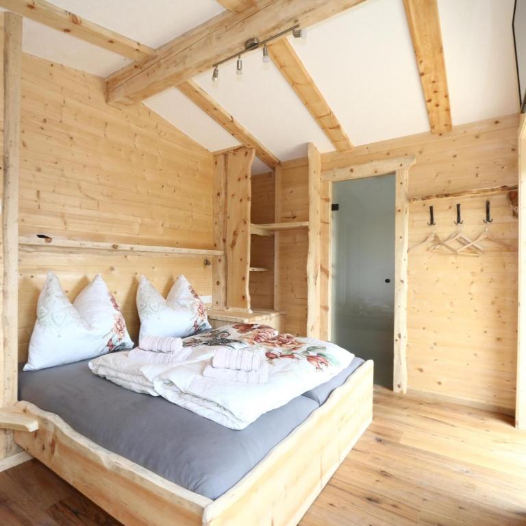 Chalet in Zillertal near Hochzillertal Ski Area - Ferienhaus mit 2 Schlafzimmern - 24