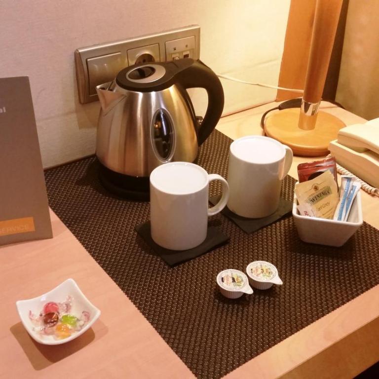 Hotel Barcelona Universal - Standard Double or Twin Room - 7