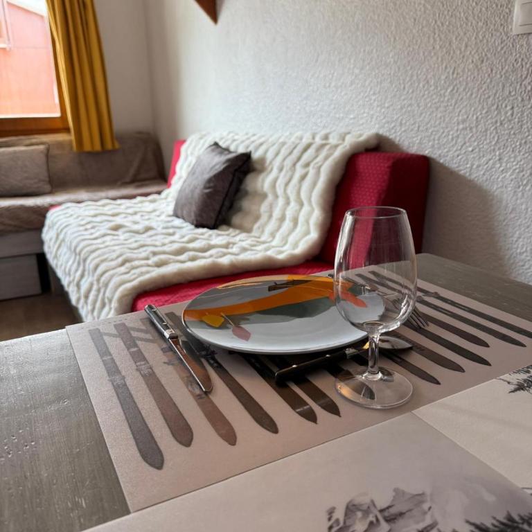 Studio Val Claret - Ski aux pieds - Parking inclus - Studio - 3
