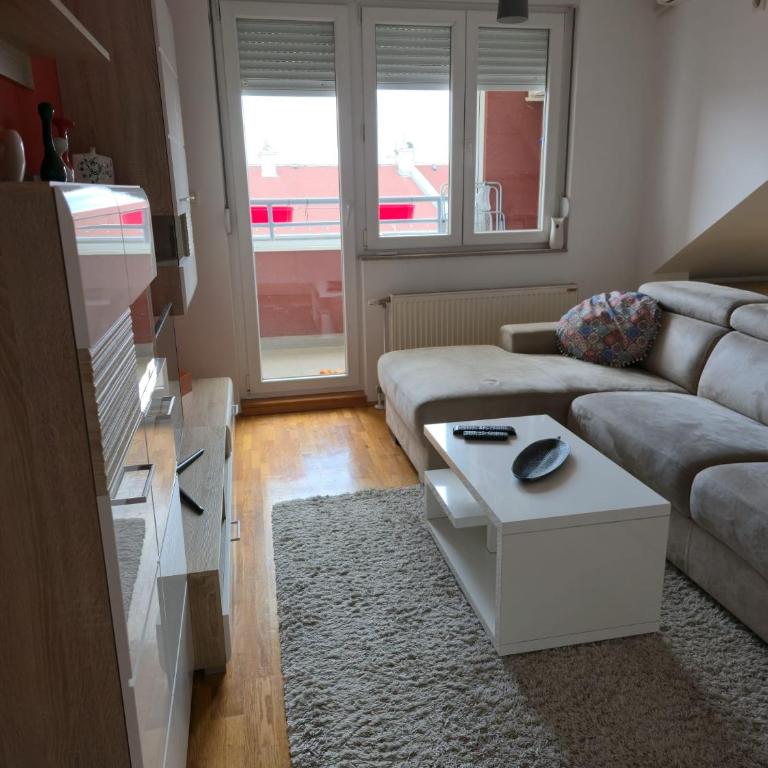 Modern Cozy Apartment near City Center - One-Bedroom Apartment - 4