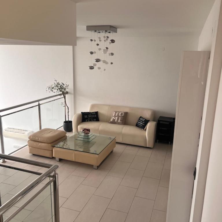 Modern 5BR Villa with Infinity Pool and Sea Views - Villa - 39