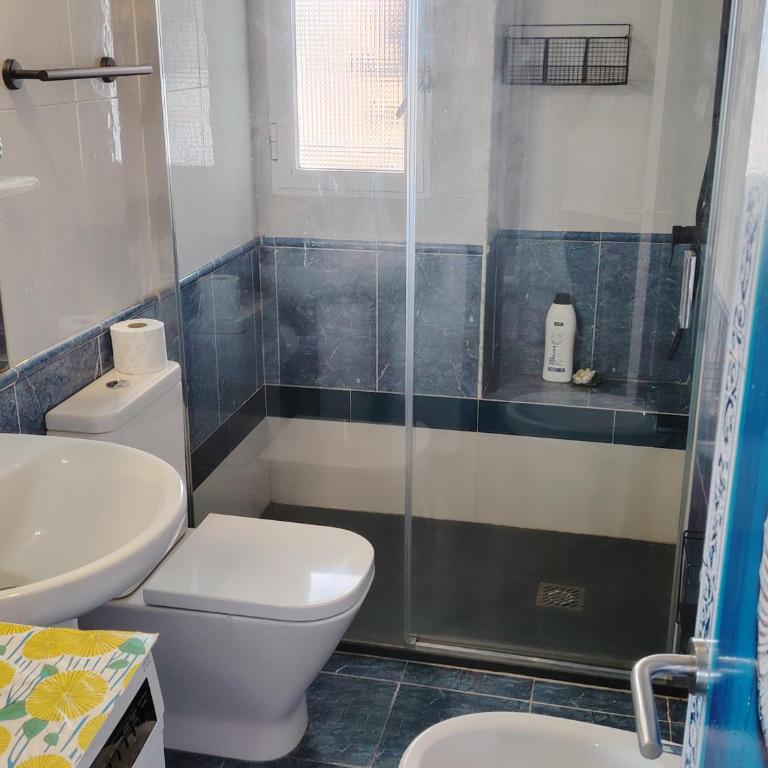 Beach apartment,two terraces,parking & WIFI - Apartamento con vistas al mar - 6
