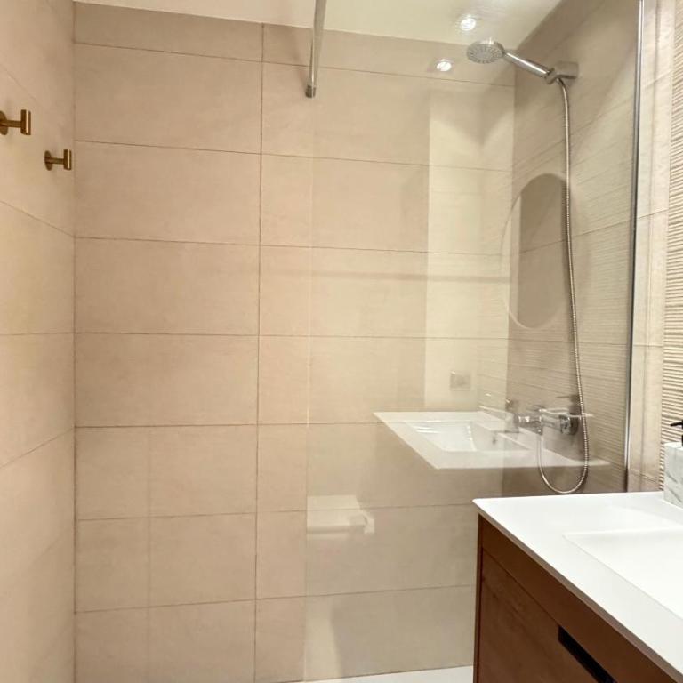 Salles Beach 33 - Two-Bedroom Apartment - 42