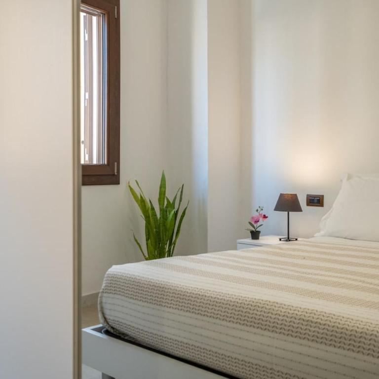 Sunset Lounge Stay - Spiaggia del Poetto 5min & Terrazza - Appartamento con 2 Camere da Letto - 25