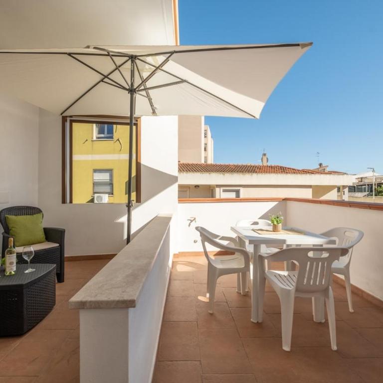 Sunset Lounge Stay - Spiaggia del Poetto 5min & Terrazza - Appartamento con 2 Camere da Letto - 14