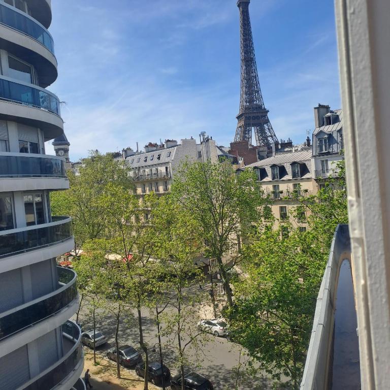 Vue époustouflant sur la tour eiffel - Studio - 3