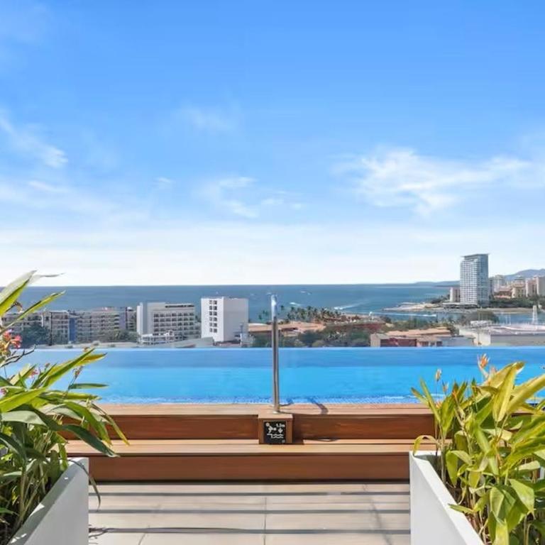 Modern condo loft in Zoho Skies with a roof pool - Two-Bedroom Apartment - 19