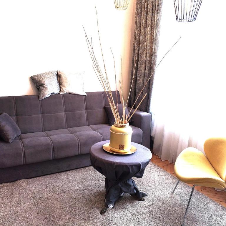 Čaršija Visoko - Two-Bedroom Apartment - 8