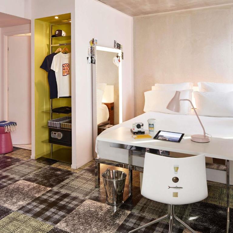 Mama Shelter Marseille - Chambre Double Medium Mama - Accessible aux Personnes à Mobilité Réduite - 2