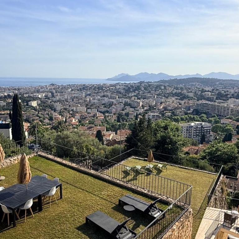 Grande villa, 6 chambres, vue mer, montagne & ville de Cannes - Villa - 2