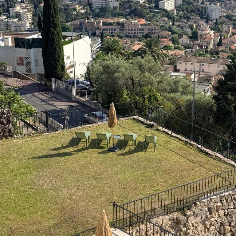 Grande villa, 6 chambres, vue mer, montagne & ville de Cannes - Villa - 51