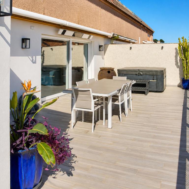 Ático Prestige Dénia con gran terraza, jacuzzi y ubicación céntrica con vistas al mar by Family Homes Rentals - Apartamento tipo ático de 4 dormitorios - 4