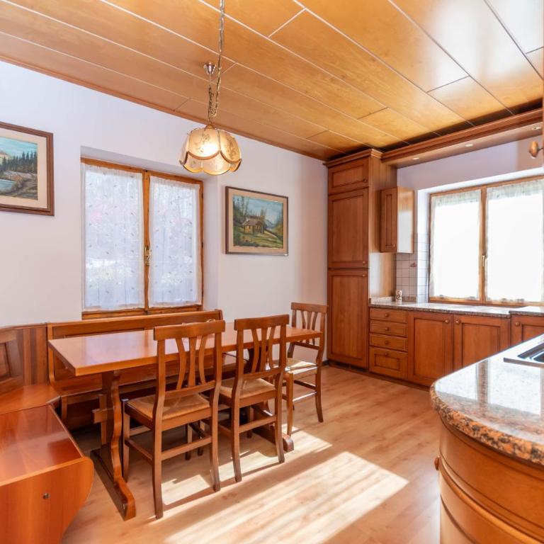 Casa Marina - Appartamento con 1 Camera da Letto, Balcone e Vista Montagna - 2