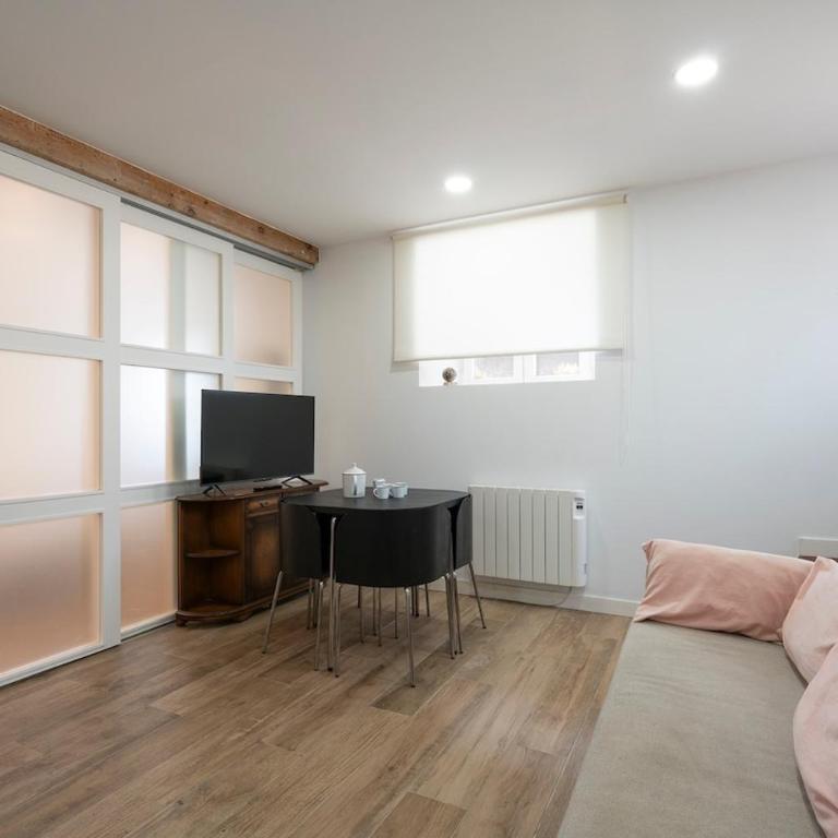 Encantador apartamento con jardín privado - One-Bedroom Apartment - 25